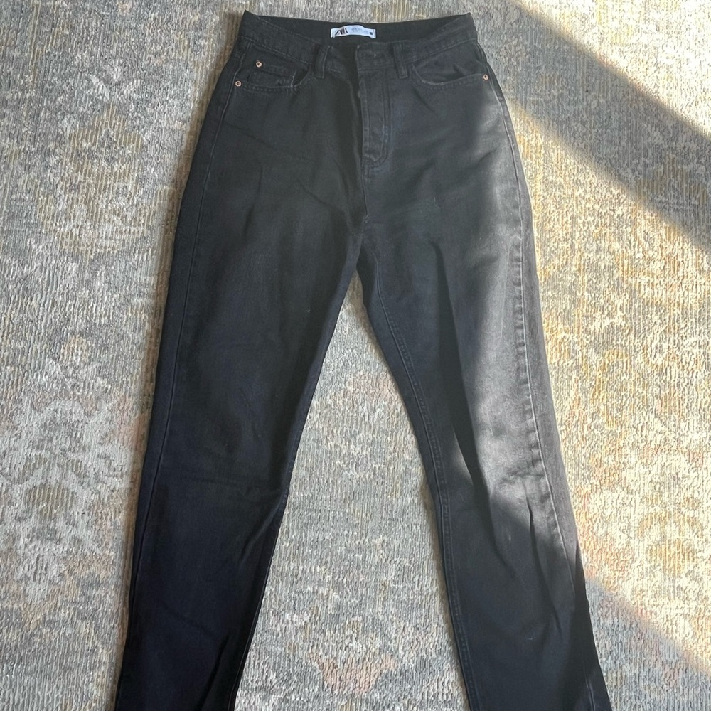 Zara Black High-Waisted Jeans